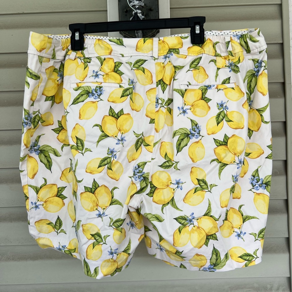 TALBOTS Perfect Shorts Lemon Blossom Sz 20W Bermuda Pockets Cotton Blend Stretch - Picture 3 of 15